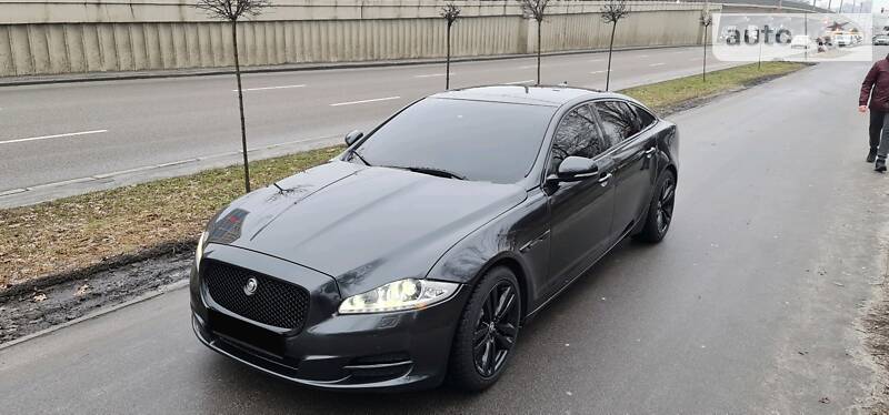 Седан Jaguar XJ 2013 в Києві