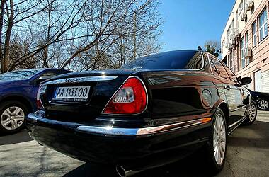 Седан Jaguar XJ 2004 в Киеве