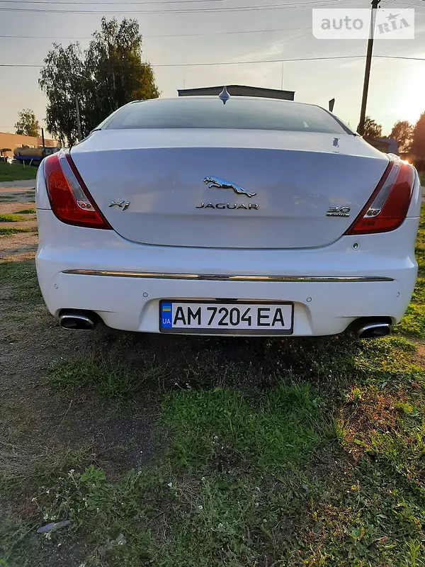 Jaguar XJ 2013