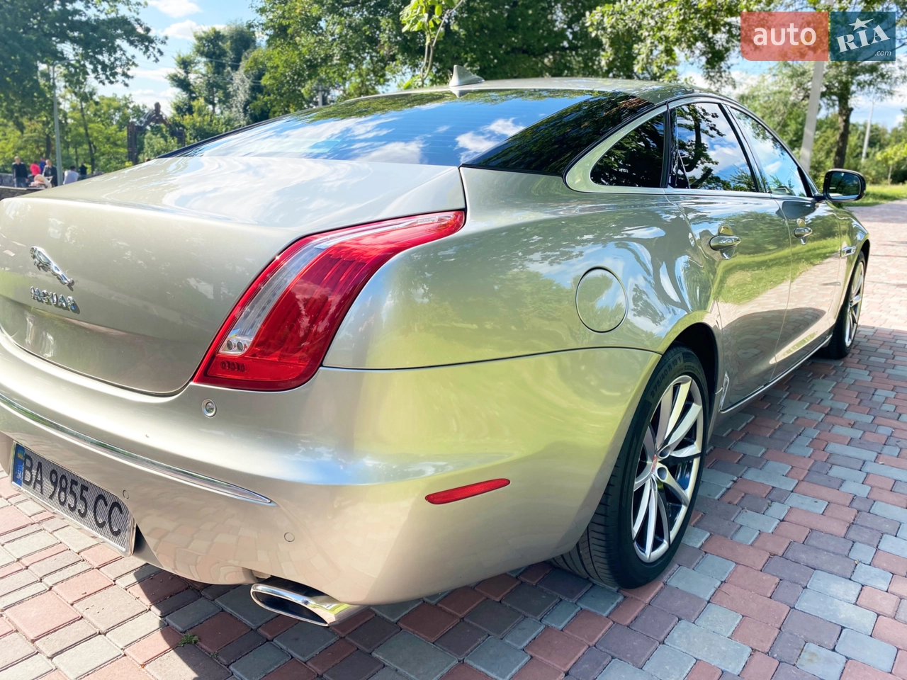 2013 Jaguar XJ - мініатюра 19