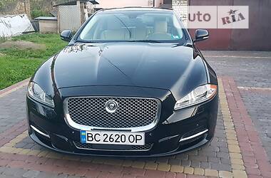 Седан Jaguar XJ 2013 в Львове