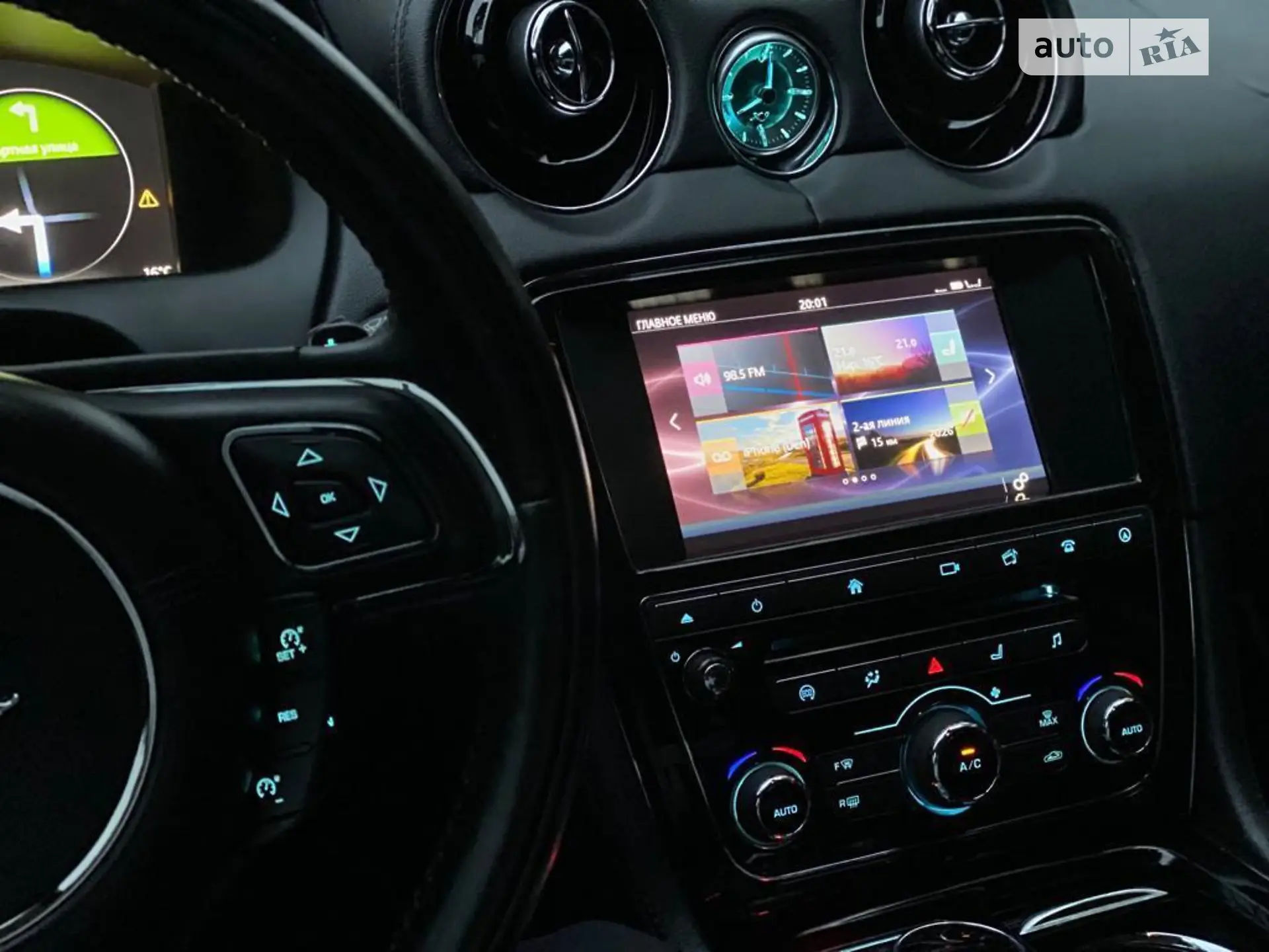 2015 Jaguar XJ - мініатюра 9