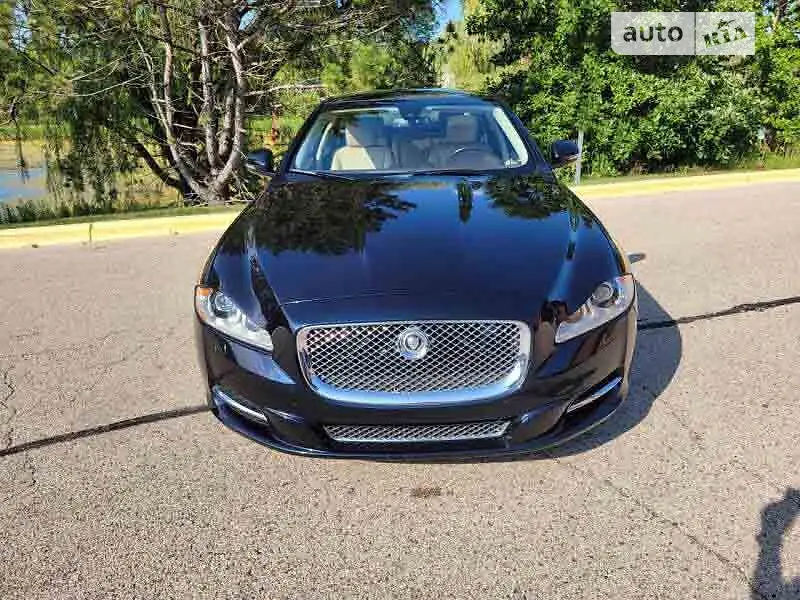 Jaguar XJ 2010