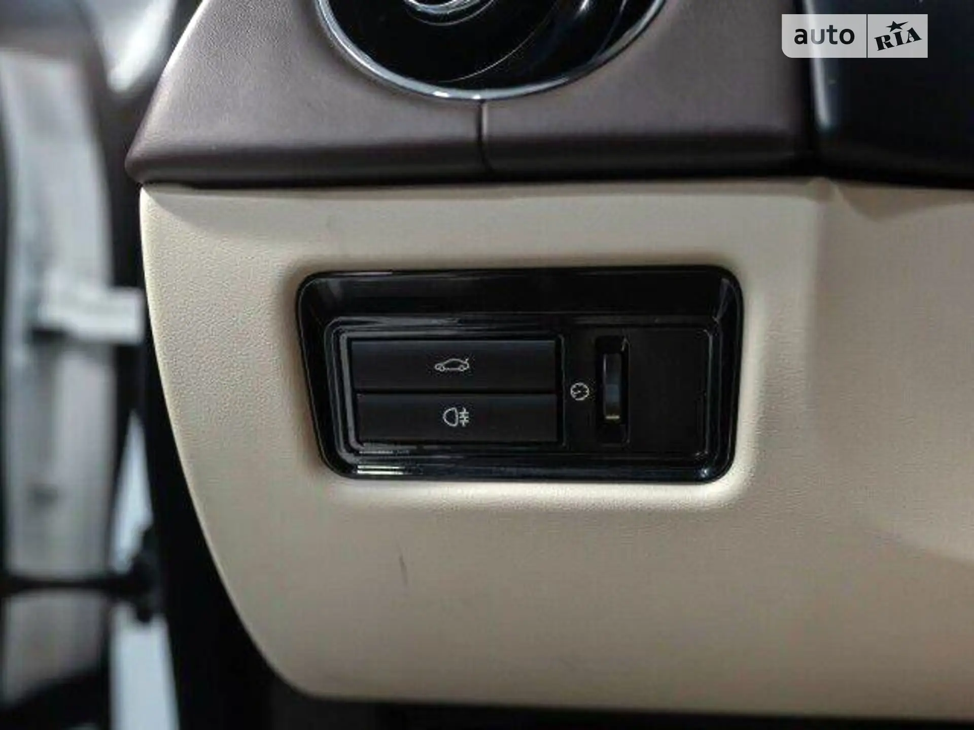 2011 Jaguar XJ - мініатюра 15