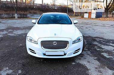 Седан Jaguar XJ 2013 в Тернополе