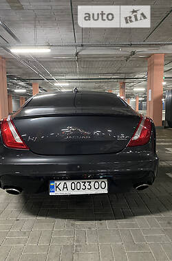Седан Jaguar XJ 2017 в Києві