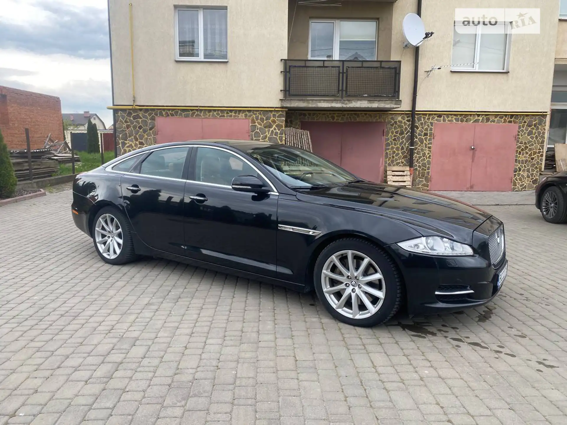 2011 Jaguar XJ - мініатюра 15