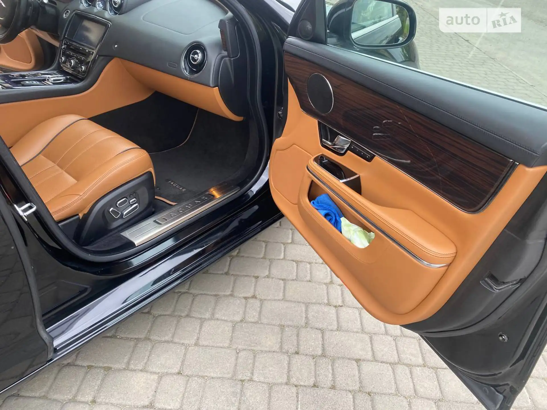 2011 Jaguar XJ - мініатюра 31