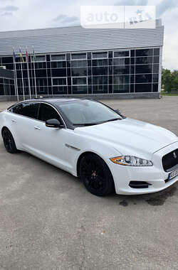 Седан Jaguar XJ 2014 в Києві