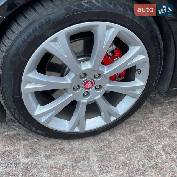 Седан Jaguar XJ 2014 в Первомайске