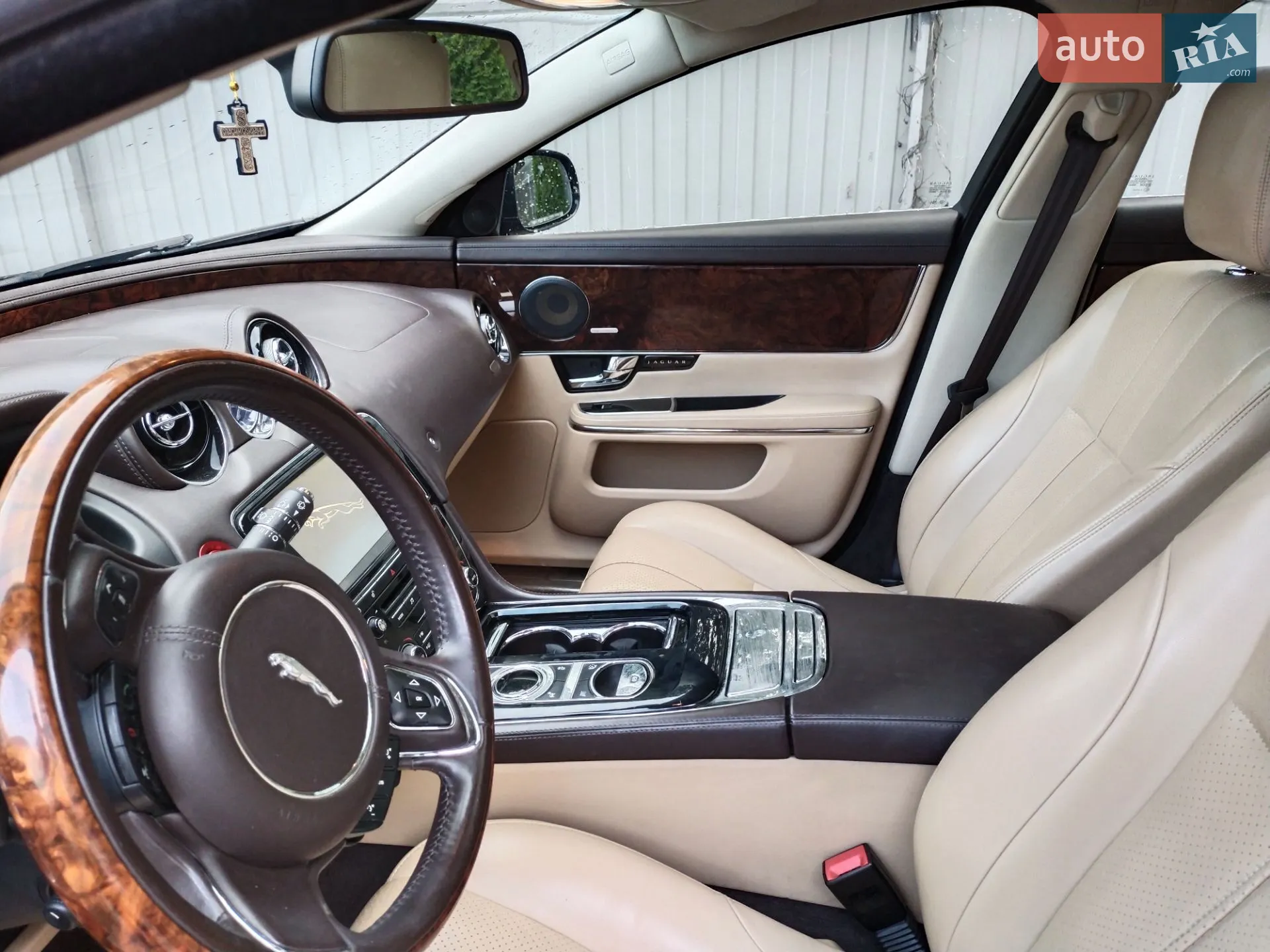 2011 Jaguar XJ - мініатюра 15