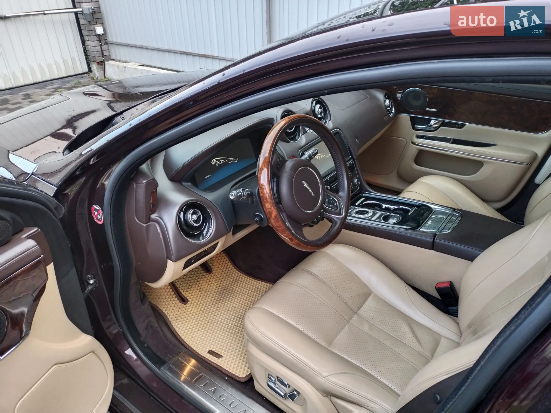 2011 Jaguar XJ - мініатюра 47