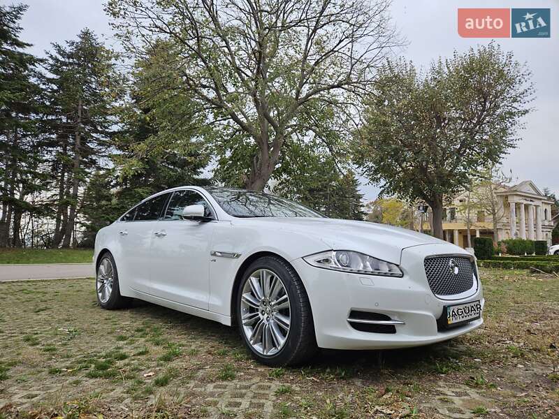 Седан Jaguar XJ 2013 в Киеве