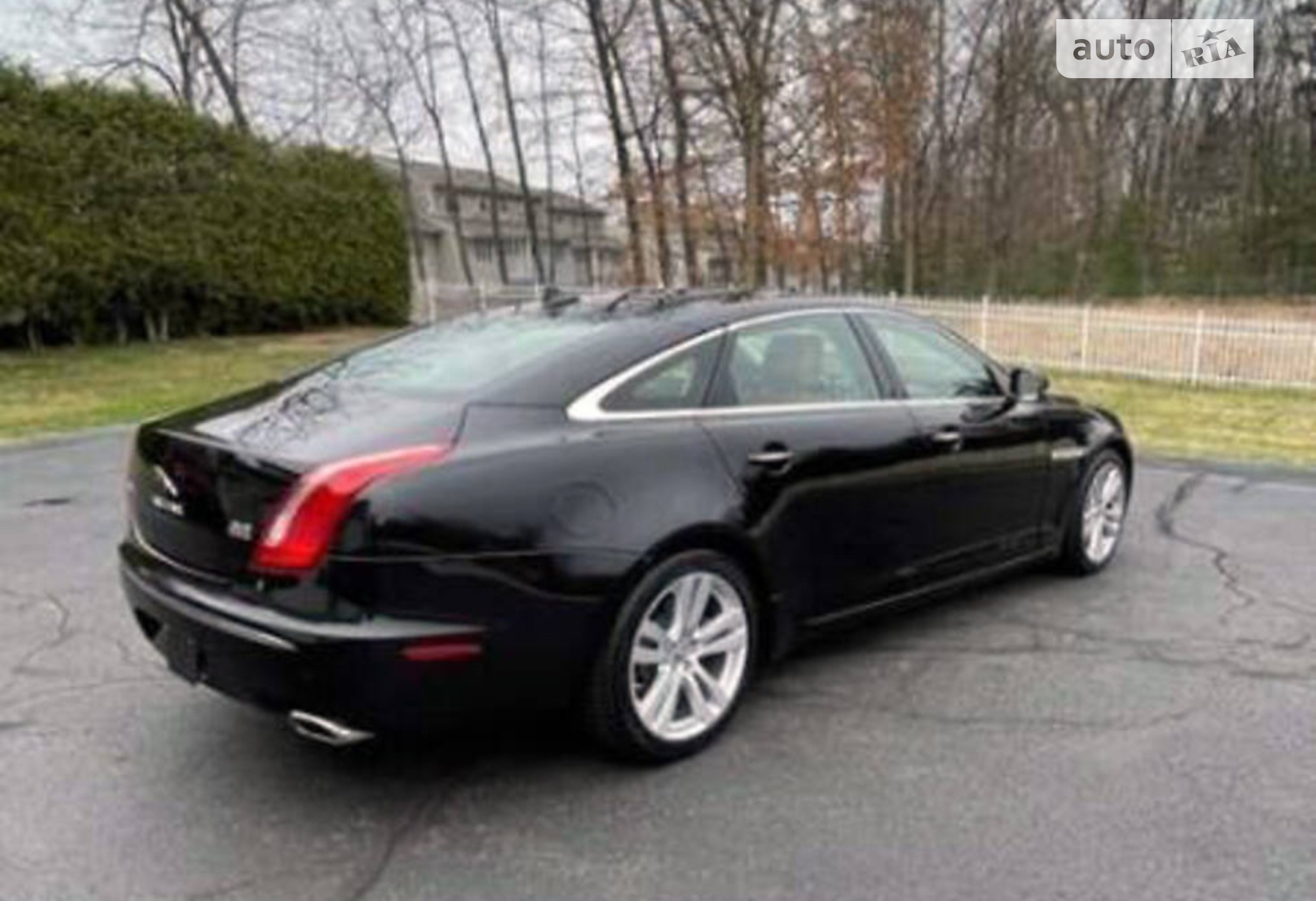 2013 Jaguar XJ - мініатюра 10