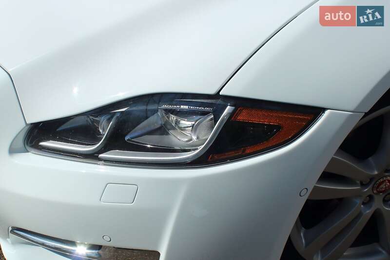 Седан Jaguar XJ 2017 в Киеве