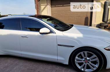 Седан Jaguar XJ 2016 в Тернополе