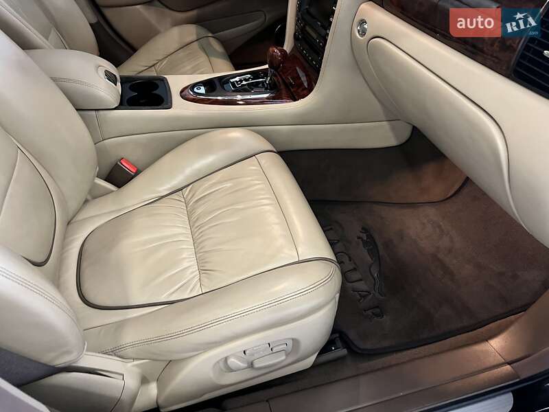 Седан Jaguar XJ 2006 в Києві