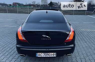 Седан Jaguar XJ 2013 в Нововолынске