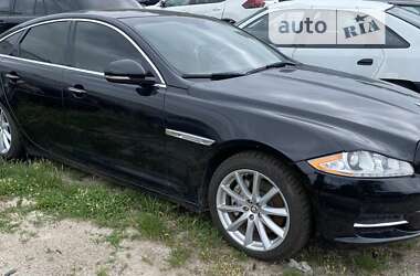 Седан Jaguar XJ 2013 в Києві