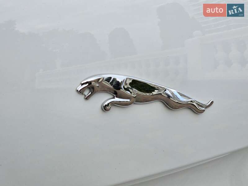 Седан Jaguar XJ 2011 в Одессе
