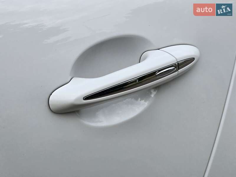 Седан Jaguar XJ 2011 в Одессе