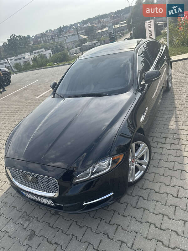 Седан Jaguar XJ 2014 в Ивано-Франковске
