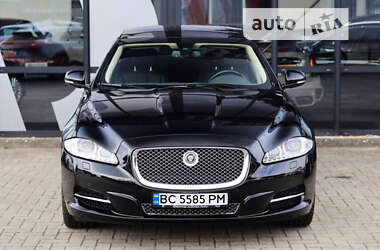 Седан Jaguar XJ 2011 в Львові