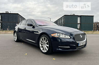 Седан Jaguar XJ 2013 в Чернігові