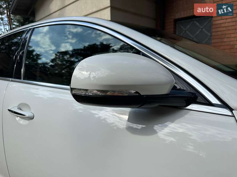 Седан Jaguar XJ 2013 в Киеве