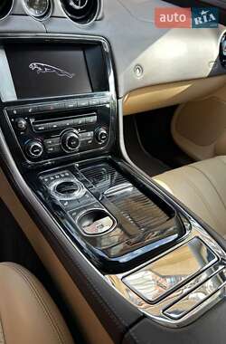 Седан Jaguar XJ 2013 в Киеве