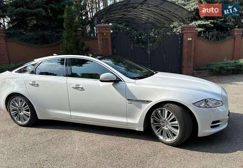 Седан Jaguar XJ 2013 в Киеве
