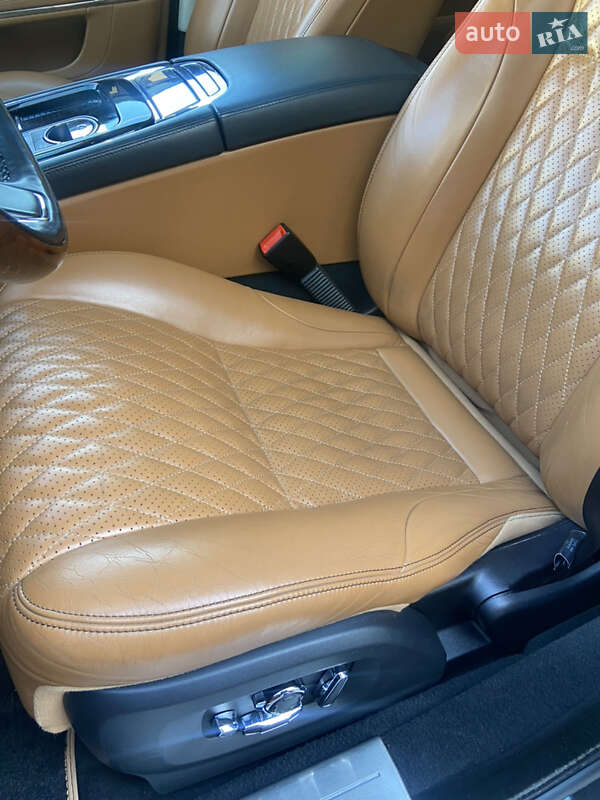 Седан Jaguar XJ 2016 в Львові