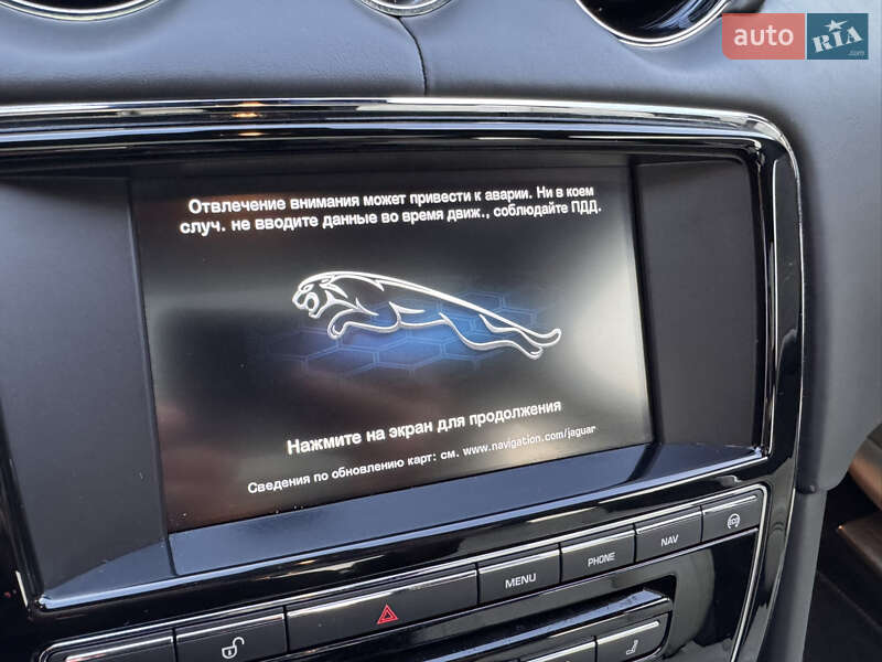 Седан Jaguar XJ 2015 в Киеве
