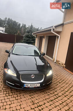 Седан Jaguar XJ 2015 в Киеве