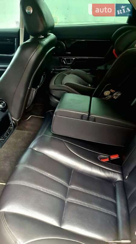 Седан Jaguar XJ 2014 в Житомирі