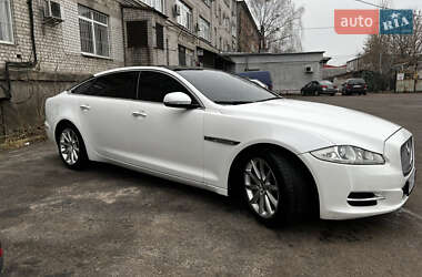 Седан Jaguar XJ 2012 в Киеве