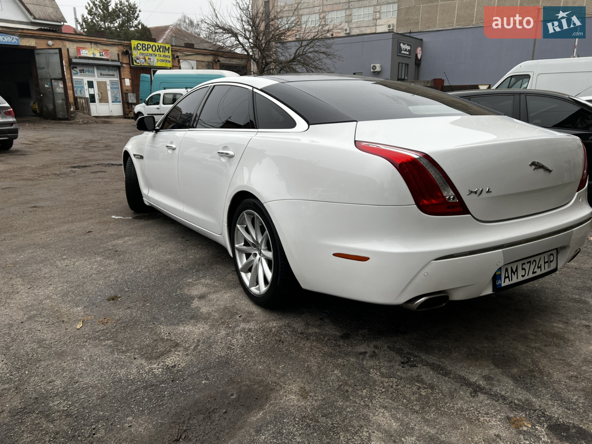 2012 Jaguar XJ - мініатюра 6