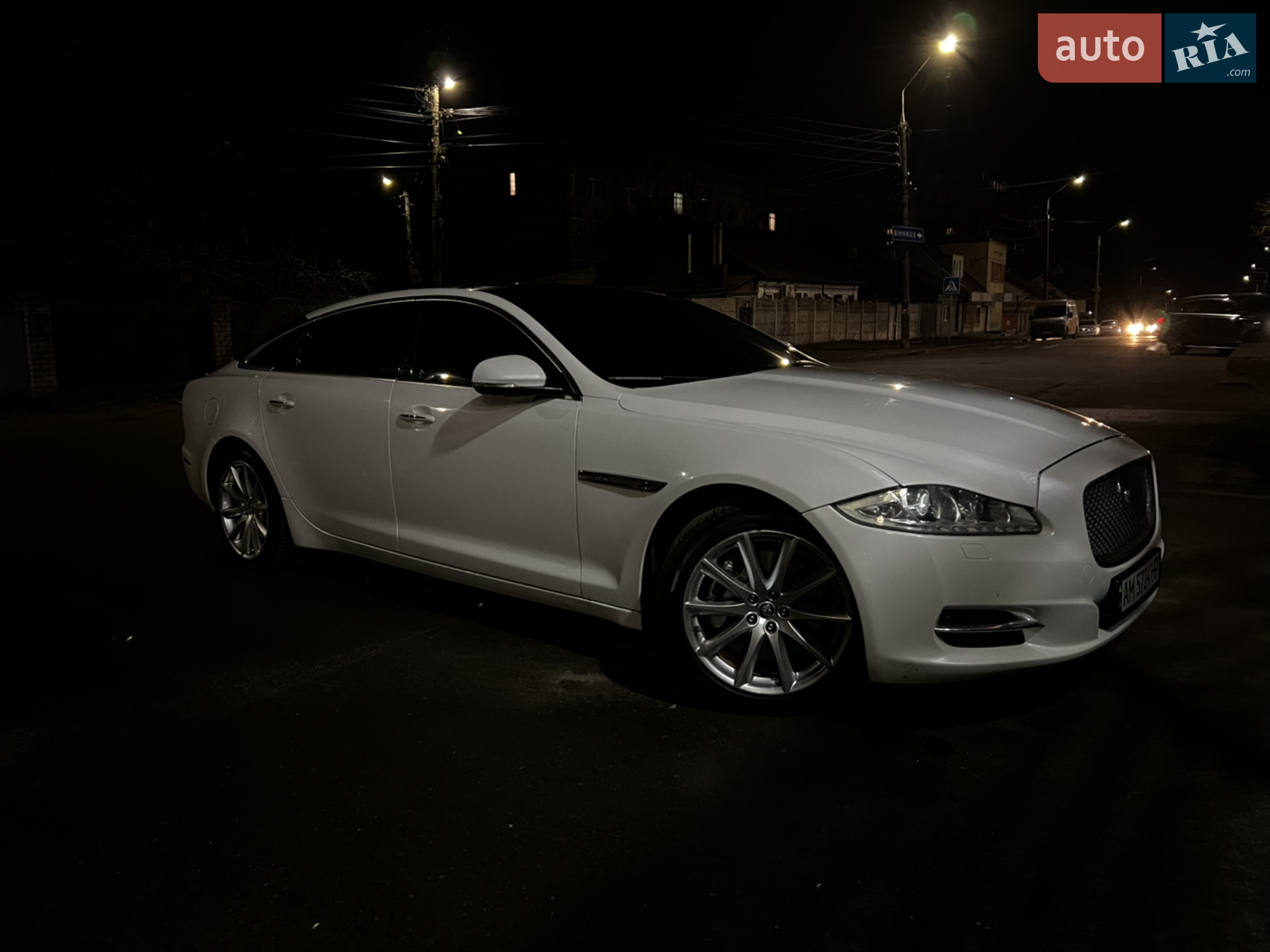 2012 Jaguar XJ - мініатюра 10