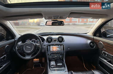 Седан Jaguar XJ 2014 в Борисполі