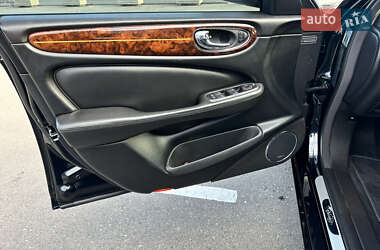 Седан Jaguar XJ 2006 в 