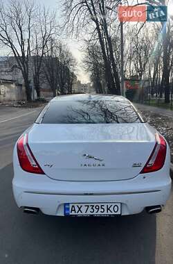 Седан Jaguar XJ 2012 в Харкові