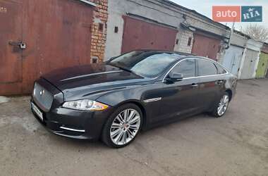 Седан Jaguar XJ 2015 в Чернігові