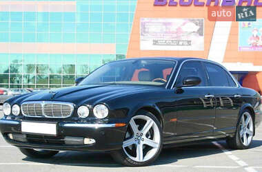 Седан Jaguar XJ 2003 в Киеве