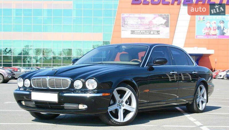 Седан Jaguar XJ 2003 в Києві