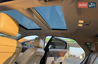 Седан Jaguar XJ 2014 в 