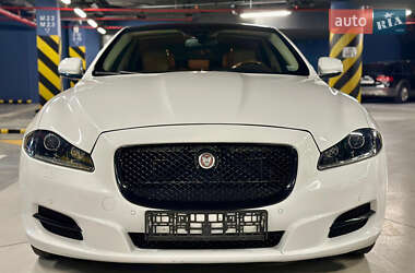 Седан Jaguar XJ 2013 в Киеве