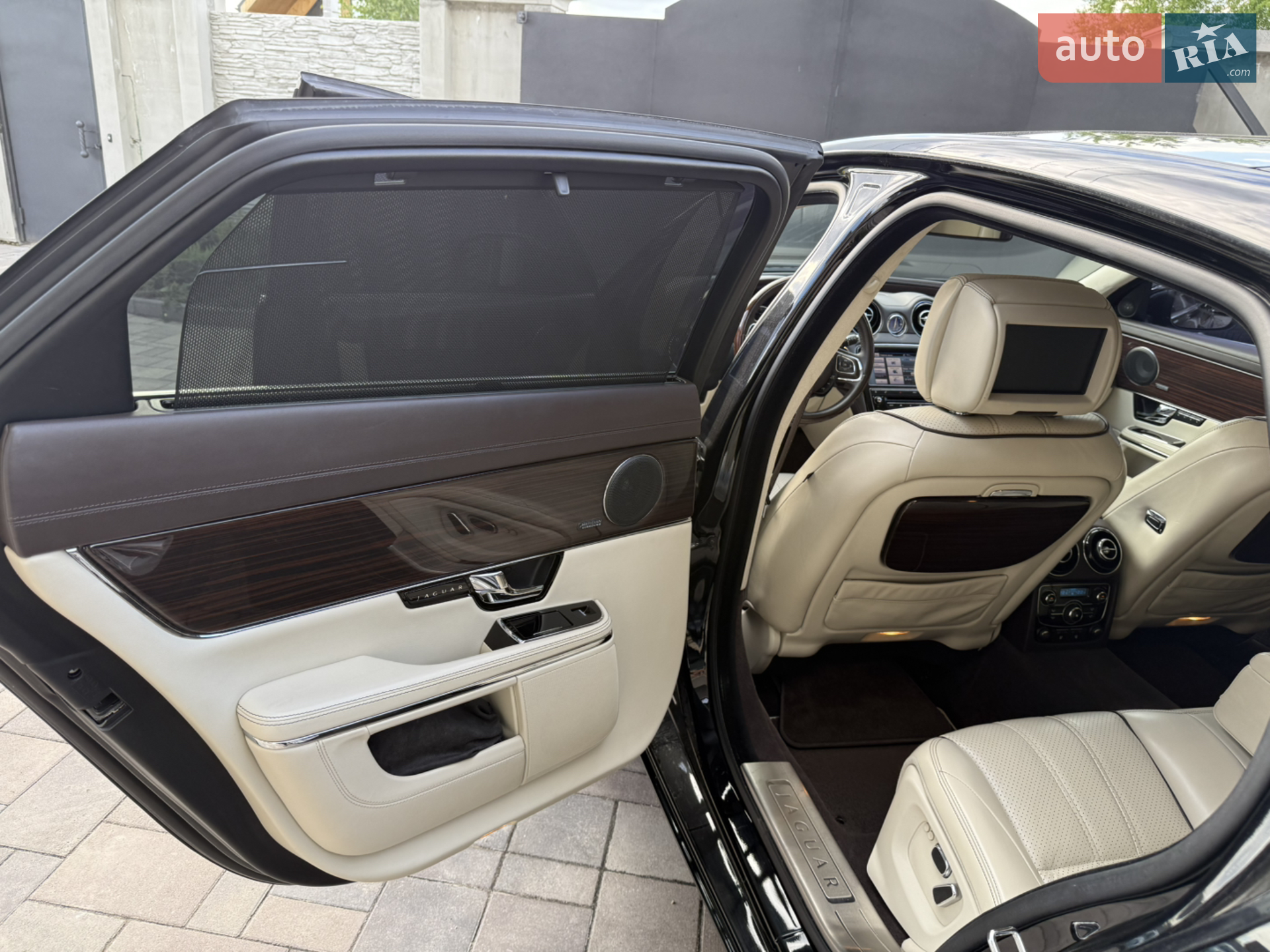 2013 Jaguar XJ - мініатюра 51