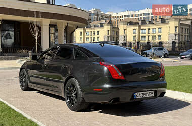 Седан Jaguar XJ 2013 в 