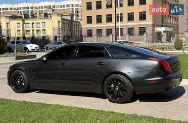 Седан Jaguar XJ 2013 в 