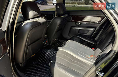 Седан Jaguar XJ 2013 в 